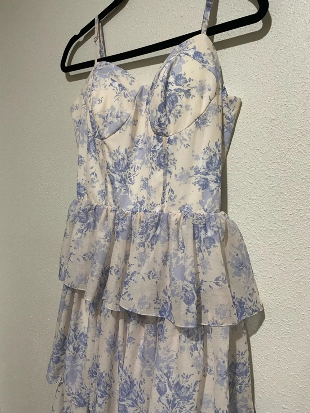 Romantic Blue Floral Tiered Maxi Dress with Spaghetti Straps - Picture 6 of 9